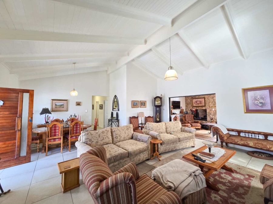 3 Bedroom Property for Sale in Stilbaai Wes Western Cape